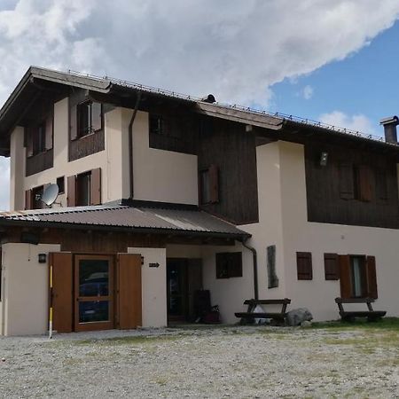 Rifugio Garibaldi LEDRO Buitenkant foto