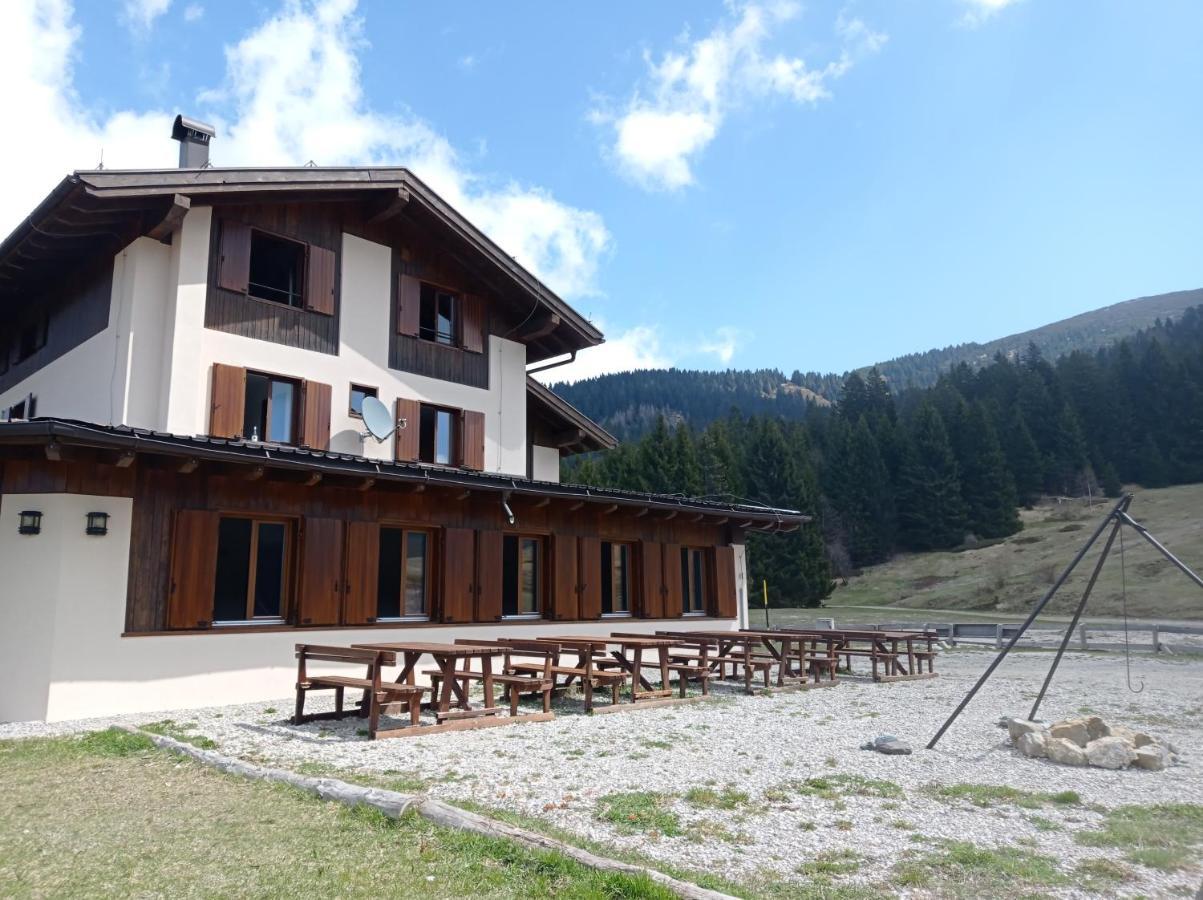 Rifugio Garibaldi LEDRO Buitenkant foto